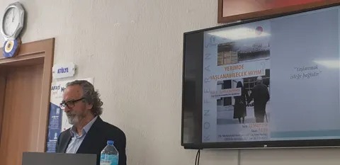 Üçüncü Yaş Akademisi etkinliğinden bir kare